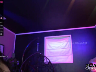 catjira Tattooed chick chats in fries