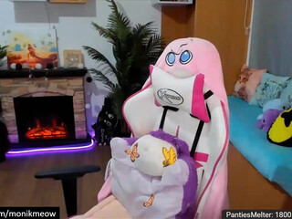 moni_k Babe caresses shaved pussy