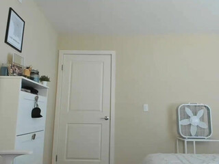 casssie  fucking in fornt of webcam