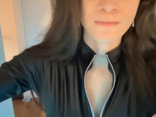 xviciouslovex The naughty bitch jerks off with sex toys