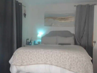 queen_bambii most recent record July-20-2022