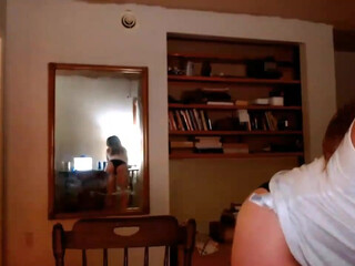 adrey_ Stunning Curva dabbles with dildo