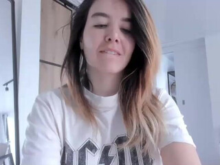 lauravega webcam show form April-1-2022 year