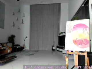 awejolie Pretty lady pulls pussy in the bath