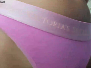 vinnlow Shy model masturbates cunt