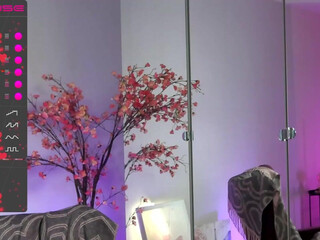 sweettinaaa Naughty small handjob vibrator pussy