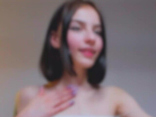 Gabbi_i Gorgeous model seduces with big tits