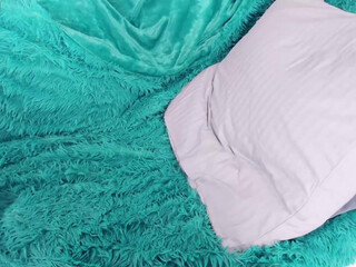 dianaholiday Bitch in stockings squeezes vagina