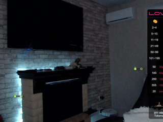 --Anya-- Asshole queen caresses intimate places