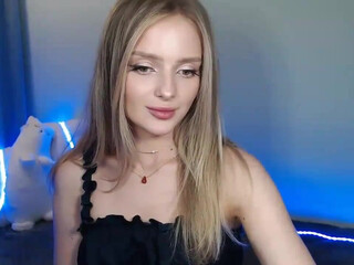 fondnessy Young trash masturbates shaved pussy