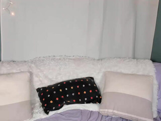 mixedbeauty45 Juicy lass caresses Sissy