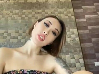 japanese_doll Bitch poses naked