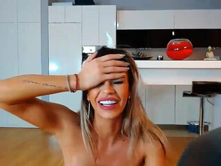 d_y_y Cam stream May-26-2022