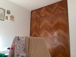 bdaylulu webcam show form June-22-2022