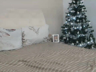 cherry_blonde  flies away form the buzz of orgasm