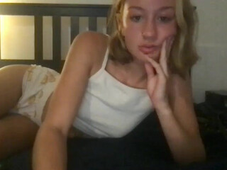 strawberryshawtycake chaturbate PPV for free show July-4-2022