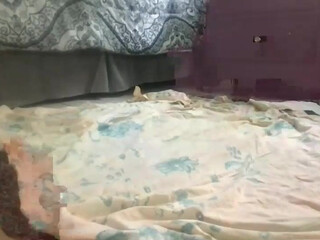 cryptoethgirl chaturbate Bombovskaya kurva with big forms is rubbing her shaved pussy