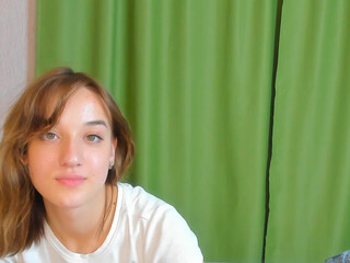 carolfreeman chaturbate The clockwork courtesan is walking on his heels