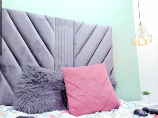 sarah_reyes1 chaturbate Sexual passion pulls pussy phallus