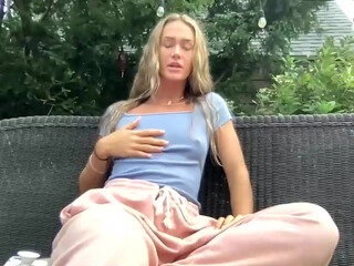 irisquin chaturbate Dirty bitch is engaged in oral sex