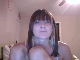 pixxxiebby chaturbate Vulgar thing stretches vaginal hole