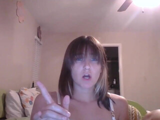 pixxxiebby chaturbate Shy slut caresses shaved cunt