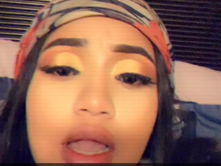 Aaliyah R aka aaliyahinc onlyfans sexy babe fucks pussy