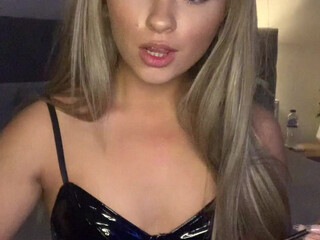 ellalxox onlyfans  jerking on a chair