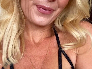 Arabella De Rose aka Hotwife aka arabelladerose onlyfans watch 20/august/2022 camerawork