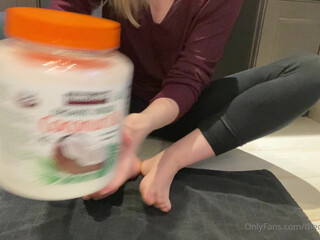 Haileyhatezyou onlyfans luxurious lady shows pussy