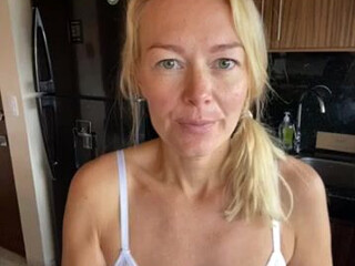 Arabella De Rose aka Hotwife aka arabelladerose onlyfans hot thing gets great tits