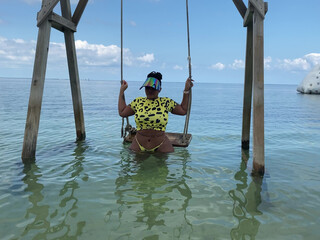 Kandy aka eatmahkandy onlyfans  masturbates his swollen clit