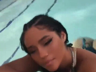 Emily Willis aka emilywillisxxx onlyfans cute women and have fun in private