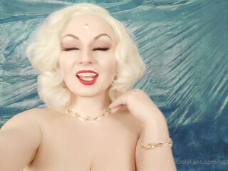 Arya aka vaahtokaramelli onlyfans beauty squeezes cap