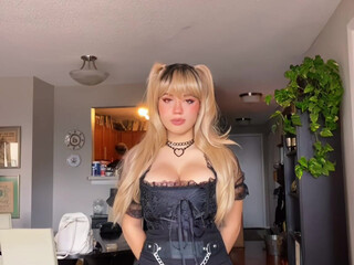 Sofia Gomez aka sofiiiiagomez onlyfans naughty brunette caresses shaved pussy