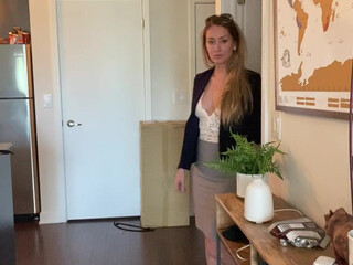 Madison Winter aka MadiTown onlyfans naughty babe posing in lingerie