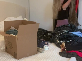 Madison Winter aka MadiTown onlyfans  smeared her incredibly hot body with oil