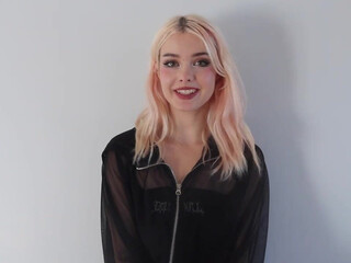 Lauren Burch aka laurenxburch onlyfans  bad slut