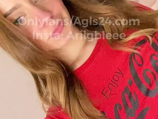 Ariana Linares aka agls aka princesa_ariiii onlyfans cute chick shows off gorgeous body