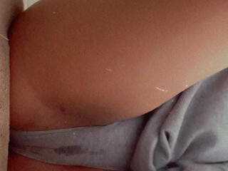 Desi aka xdydx onlyfans  bitch erotic licked in the bathroom