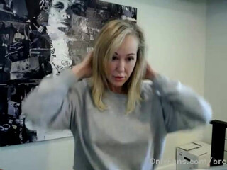 Brandi Love aka brandi_love onlyfans amazing mare dancing striptease