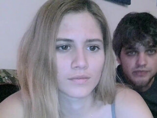 vibzeenlove21 chaturbate young shlendra caresses shaved cunt