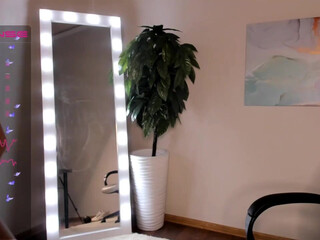 bessiebrad chaturbate cute blonde in free chat