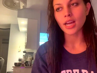 rorydiva chaturbate cute doll doll masturbates pussy