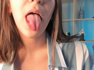 catherineandrea chaturbate beauty in sexy red outfit