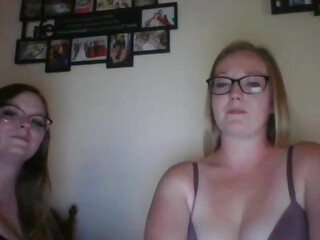 lillyemily chaturbate latin slut gives a chic form