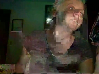 devyonne chaturbate cute kralia sits on thick cock