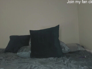 s_leanne_ chaturbate fascinating whore turns on mouthwatering forms