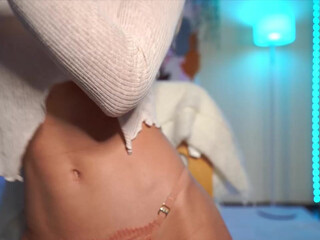 emma_land 3-october-2022