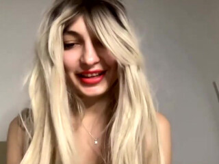 soffi_lovee december-1-2022 webcam HD